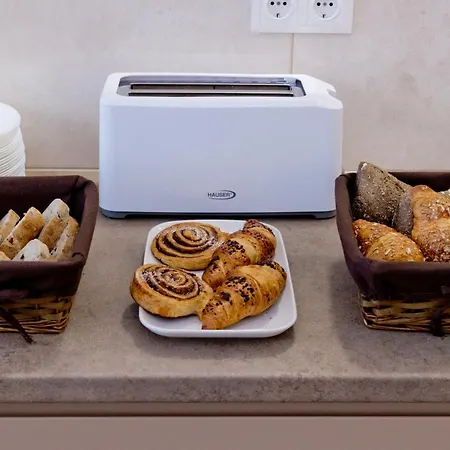 Hotell Bubble Es Rendezvenykoezpont Zalaegerszeg